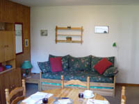 Photo of living room / dining area